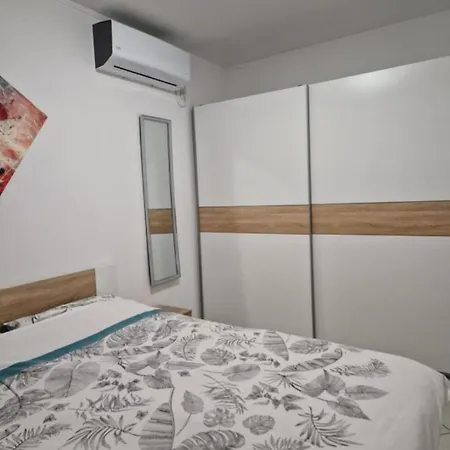 Apartma Olivin Apartment